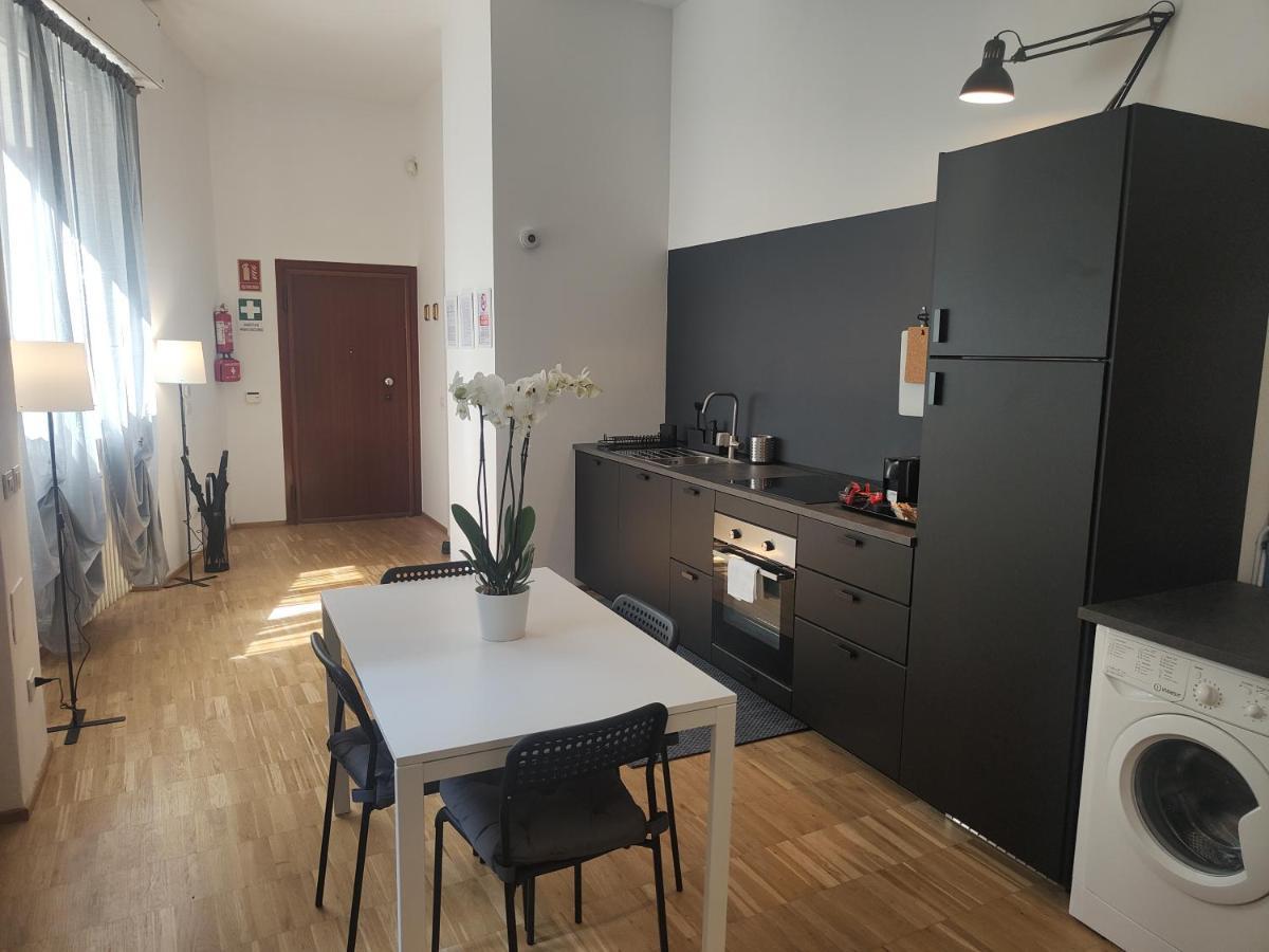 Short Rent Milan Porta Romana Milão Exterior foto